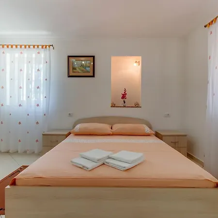 Leila Appartement Mali Lošinj