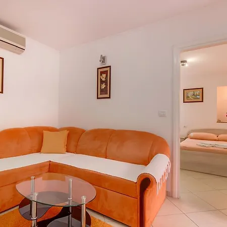 Leila Apartament Mali Lošinj