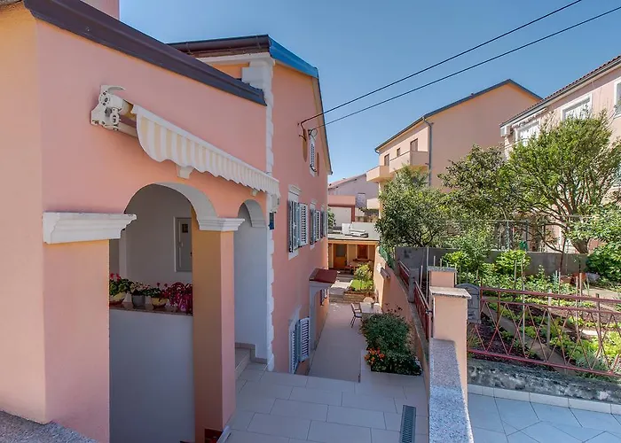 Apartament Leila *